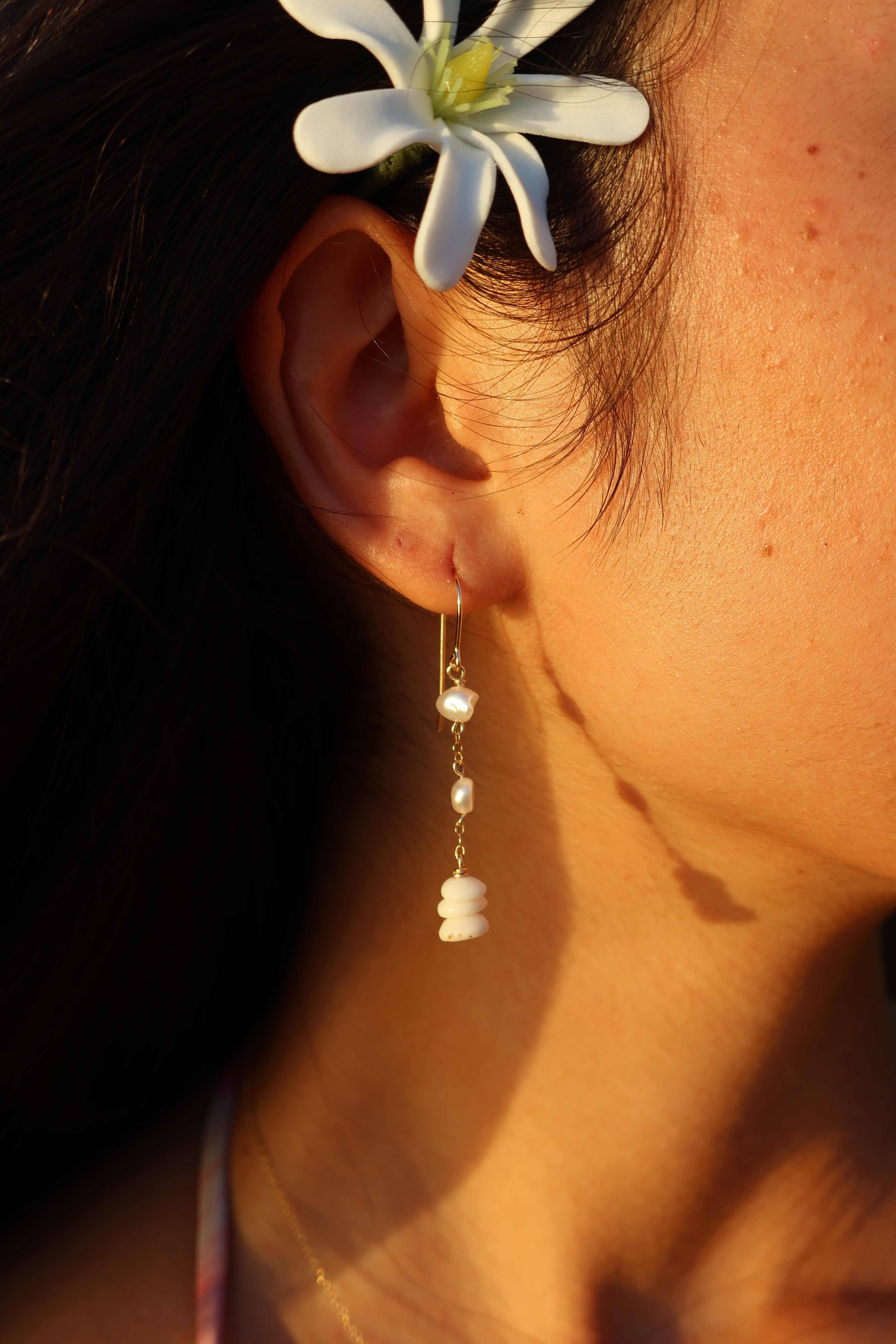Puka and Pearl Chain Drop
