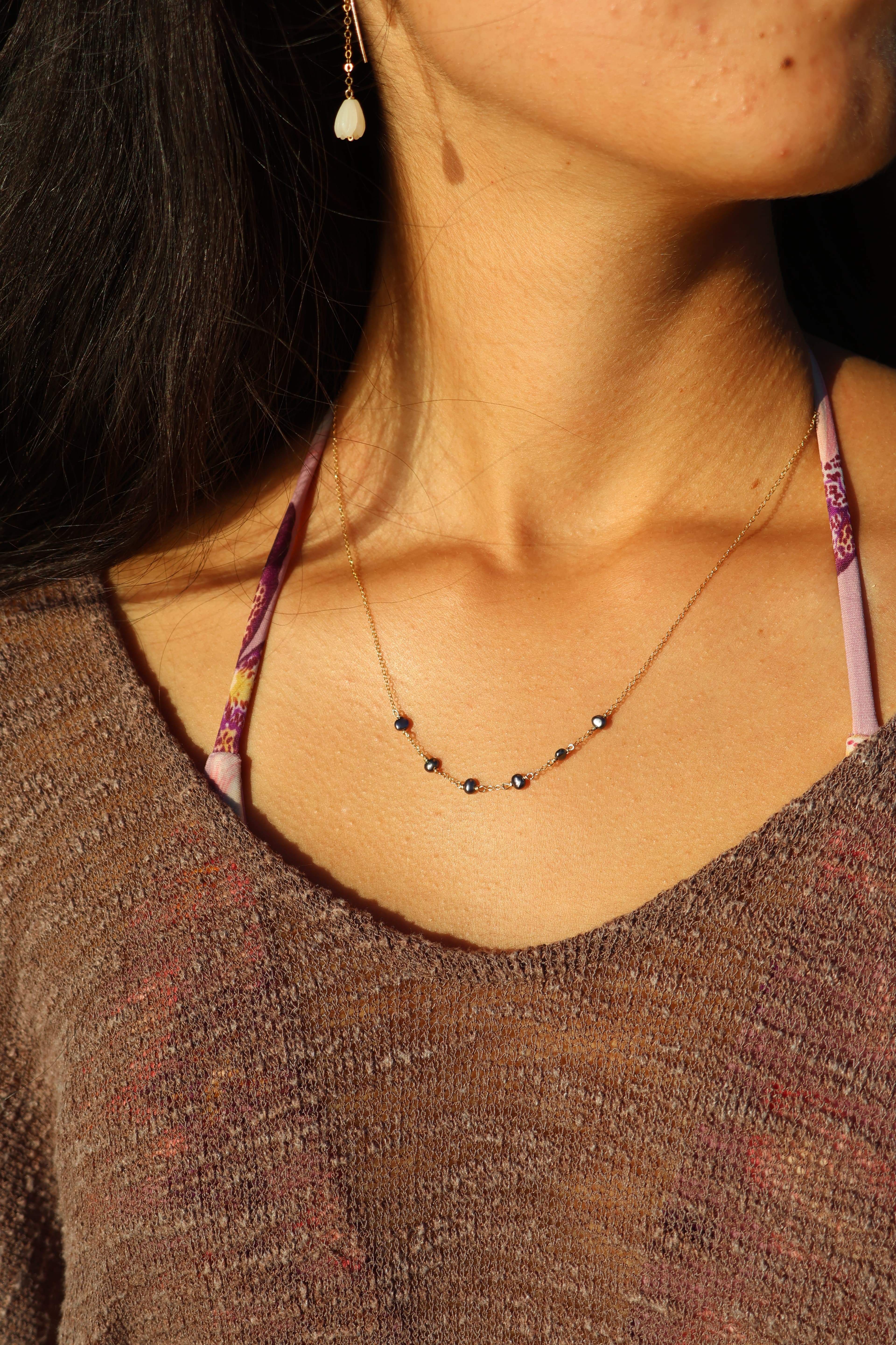 Separated Peacock Pearl Necklace