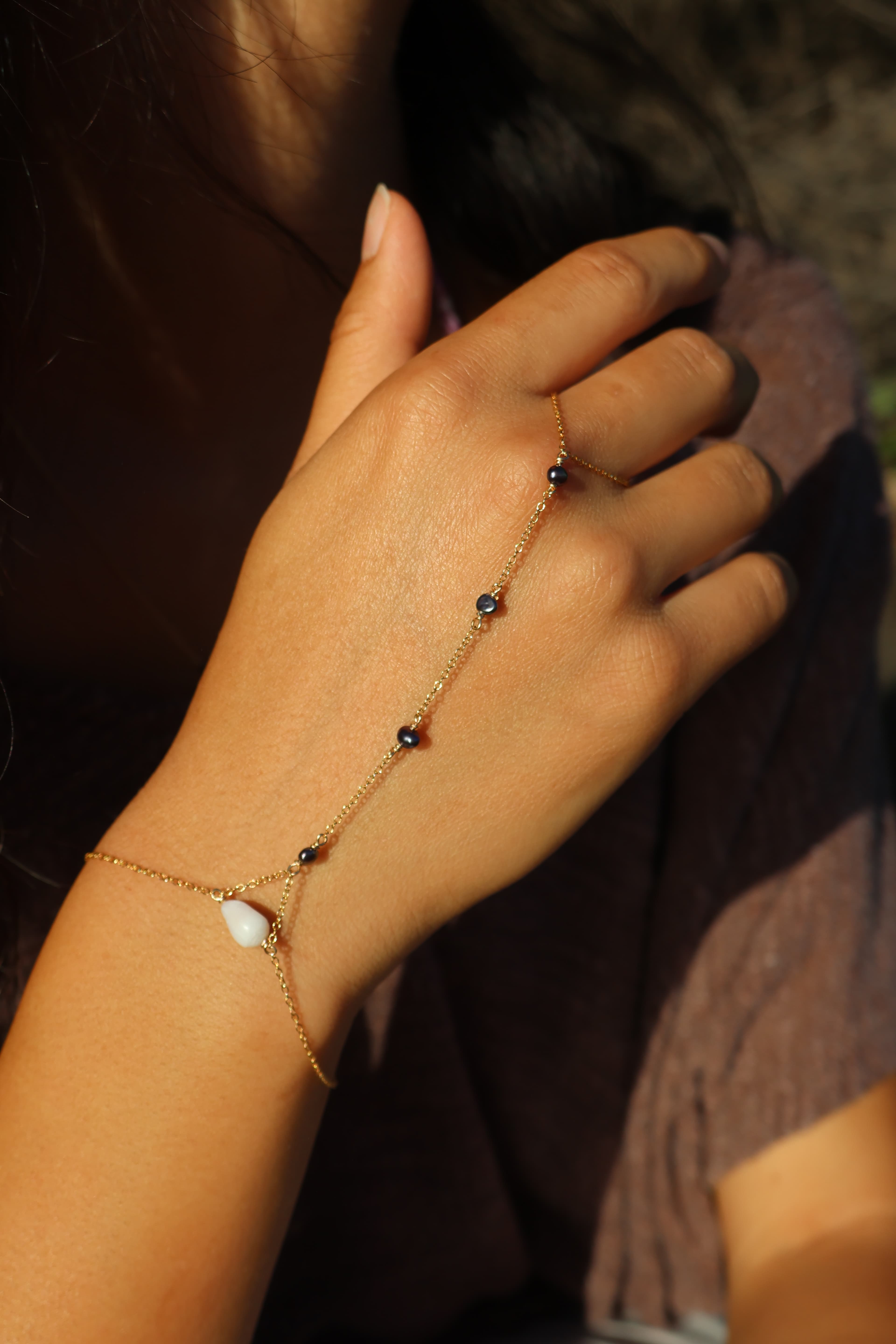 Low Tide Hand Chain