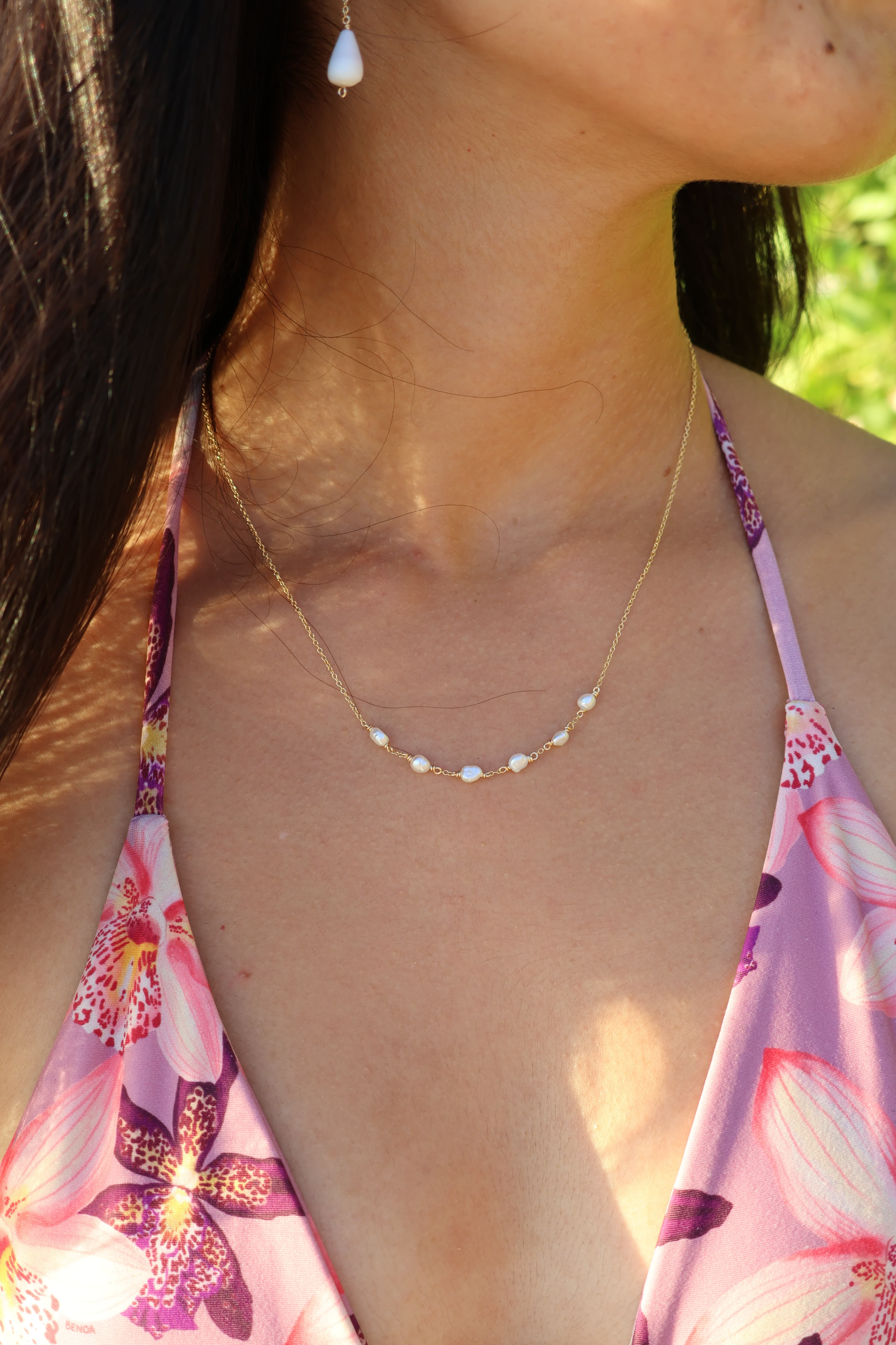 Separated Pearl Necklace